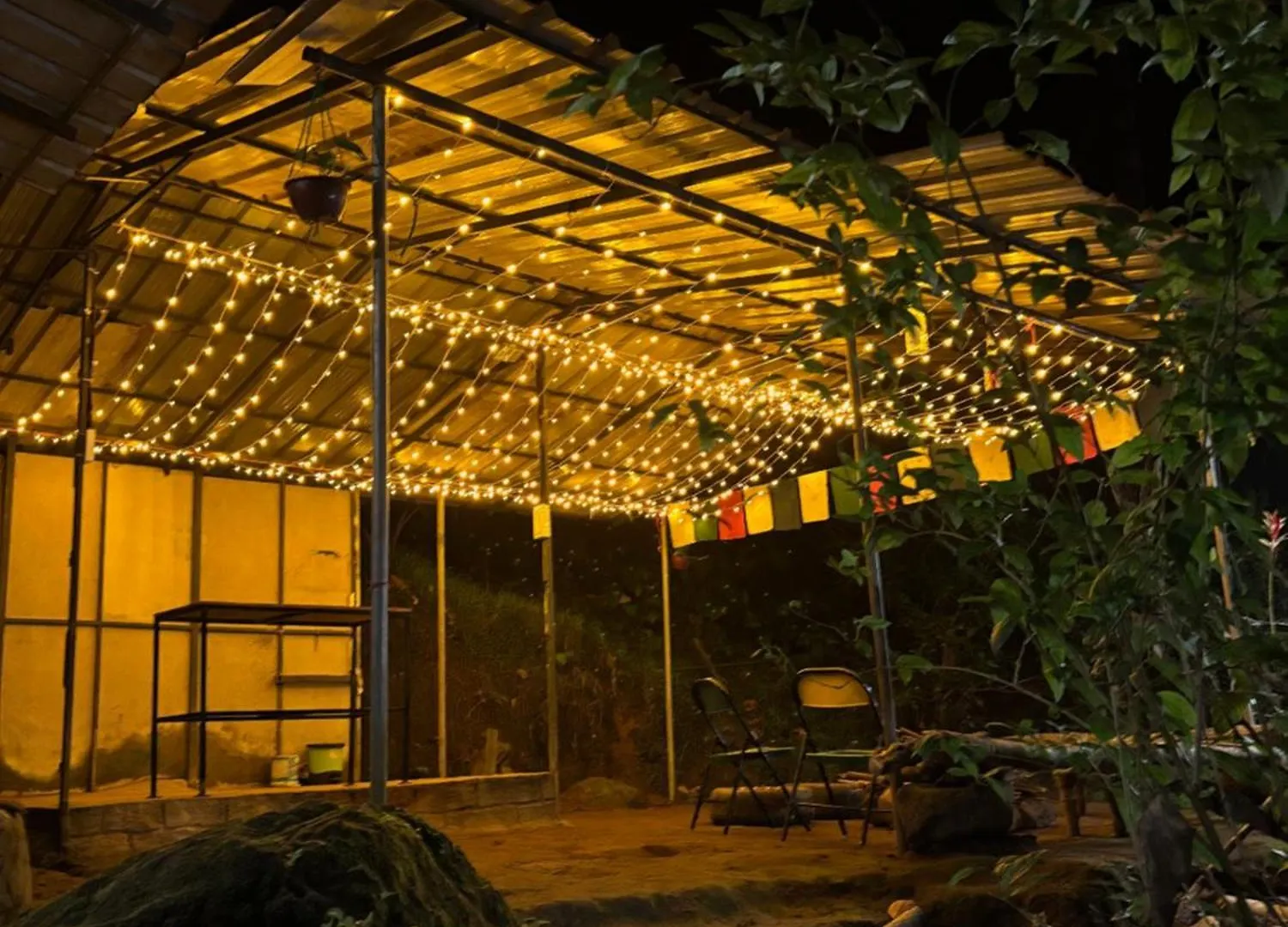 Triloka Dorm By The Offbeat Crew Villa Munnar Farm stay