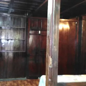 Farm stay Wood House, Munnar
